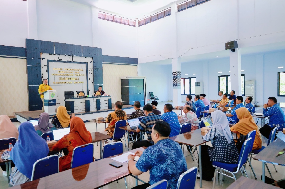 Barru-gelar-rapat-OPPKPKE